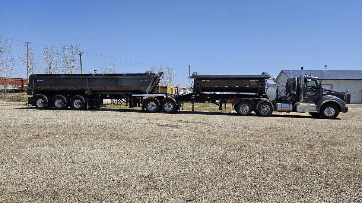 RichardWiebe204's tweet image. We would like to thank Bayview construction on the purchase of their new 2026 Canuck Trailers tandem axle lead side dump and triple axle end dump. #haulmore #everyhaul #canucktrailers #quereltrailers #enddump #graveltrailers