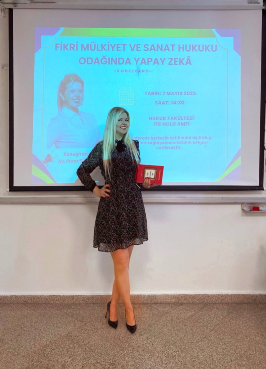 Yeditepe Üniversitesi’nde verimle, güncellikle, yepyeni fikirlerle gerçekleştirdiğimiz “#FikriMülkiyet ve #SanatHukuku Odağında #YapayZekâ” başlıklı konferansa katılan ve her aşamasında muazzam destek olan Yeditepe Sanat ve Kültür Yönetimi’ne, öncesinden sonrasına yoğun ilgi ve