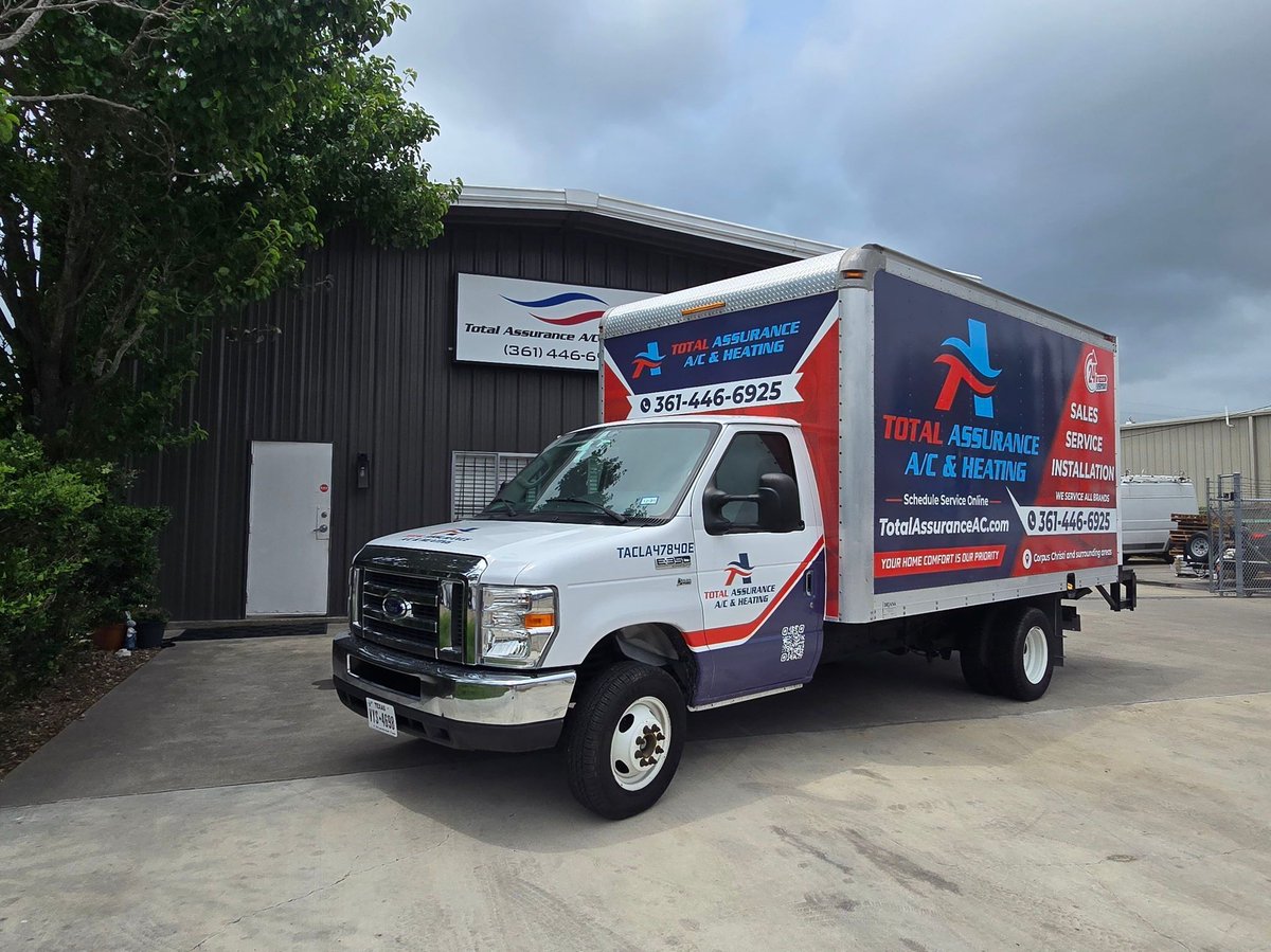 totalassurance1's tweet image. We’re kicking off summer with a fresh vibe at Total Assurance A/C & Heating! Check out the first vehicle in our service fleet sporting our updated logo—ready to roll through Corpus Christi and keep you cool! As a locally owned and operated business, we’re proud to serve our…