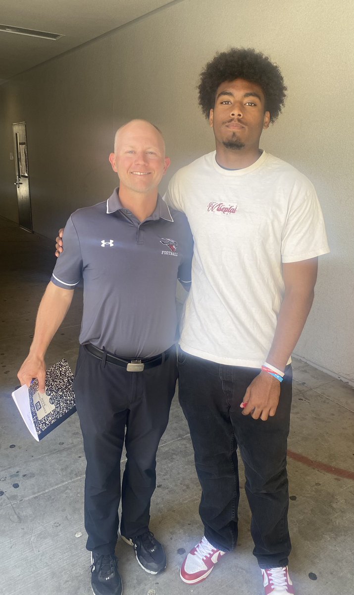 CoachHagan87's tweet image. Big thanks to @MountaineerFB and @joemclain13 for coming to Eastside High today! Coaches come and check out big time (6’3 220lb) H-Back/TE Sior Gilkey! @S_lgs2k @CSUPFootball @MinesFootball @CMUMavsFootball @BHSUAthletics @CSCFootball @FLCSkyhawks @MNHUFootball @asugrizzliesfb