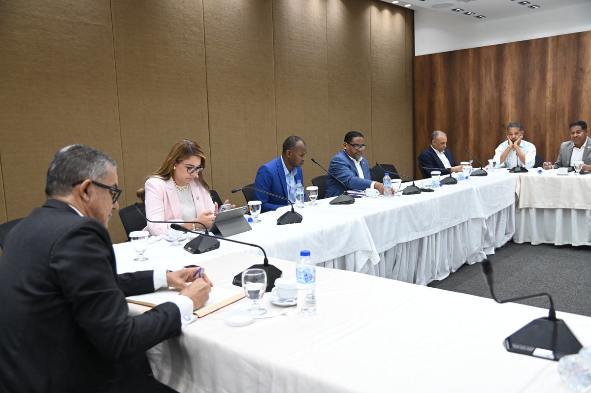 Cámara de Diputados de la República Dominicana tweet media