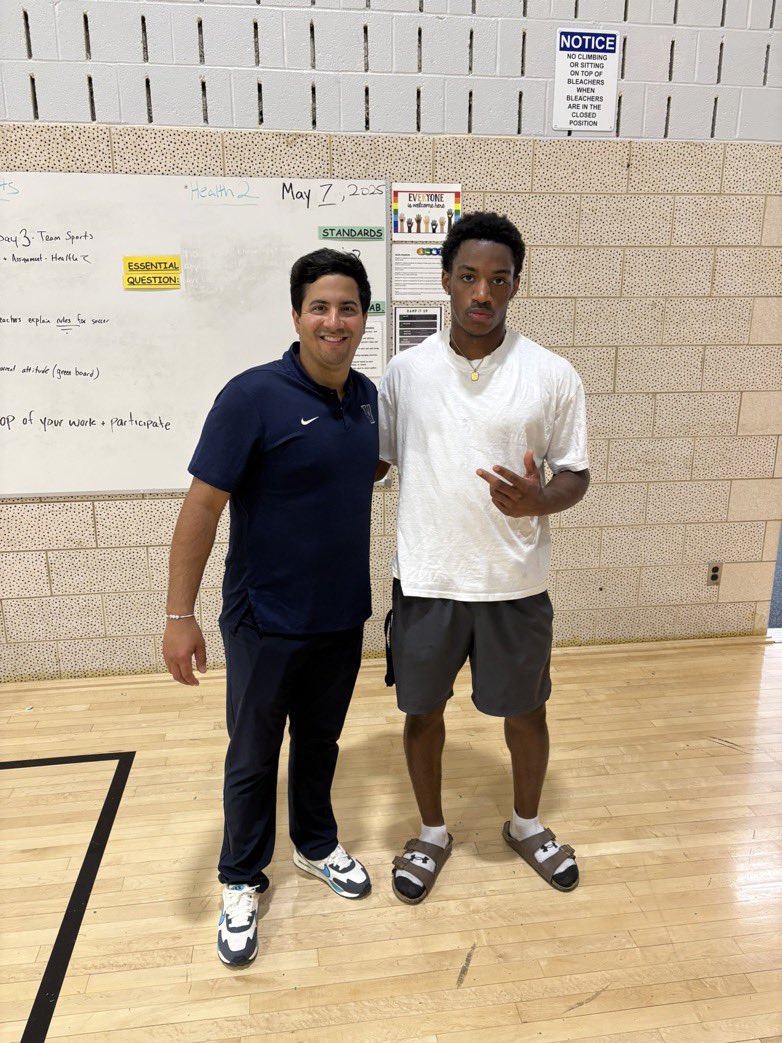 Thank you <a href="/CoachPagan/">Nathan Pagan</a>, for coming out allowing me to join in on the workout yesterday! <a href="/NovaFootball/">Villanova Football</a>