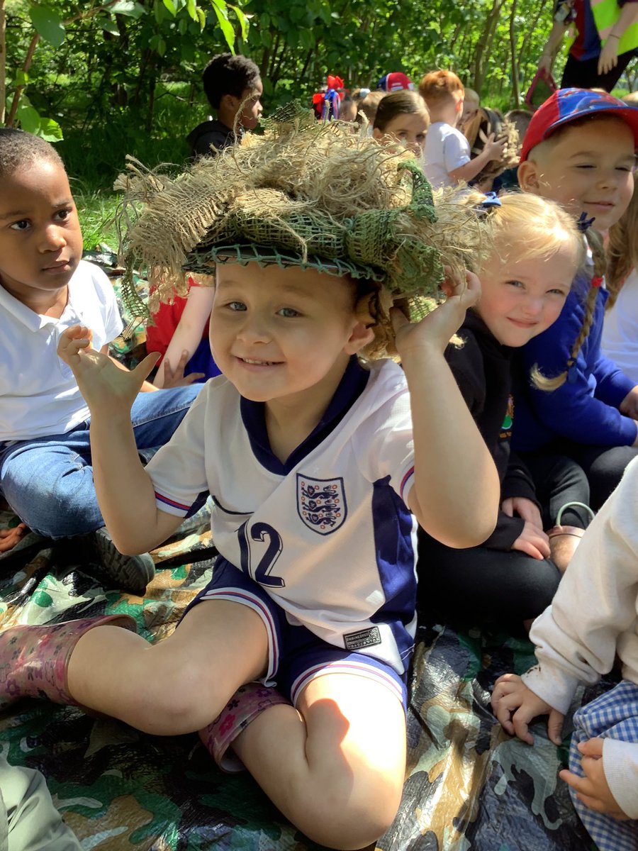 Reception enjoyed learning all about what it was like to be a child in World War II and why we learn about VE Day. We especially enjoyed exploring all the artefacts and trying on the very heavy helmets!