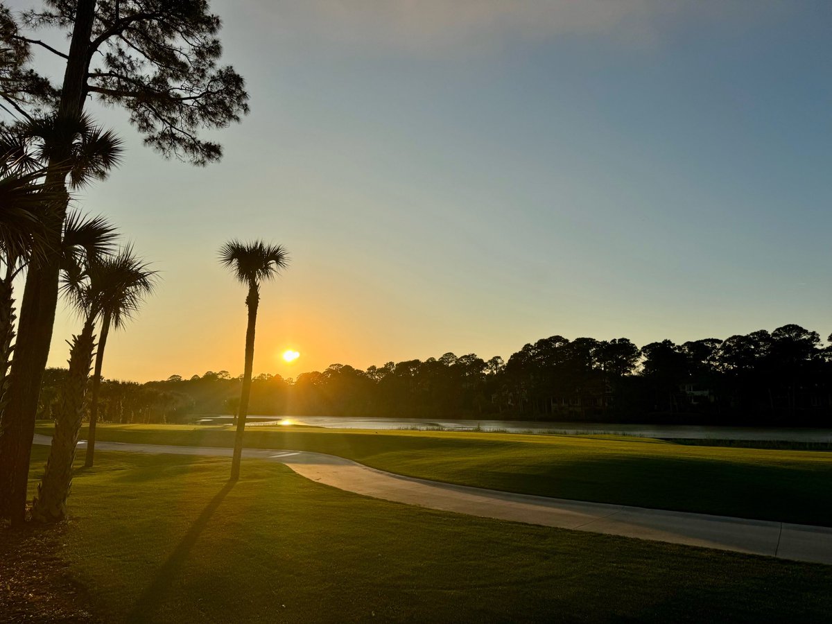 Chose the Kiawah Island golf trip for this year’s Onyx reward. Already in love with the place and I just got here. Thank you <a href="/DraftKings/">DraftKings</a>!