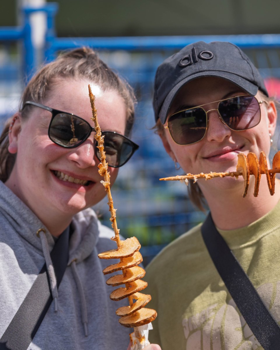YourMapleRidge's tweet photo. That’s a wrap on the #RidgeMeadowsHomeShow! 🙌Thanks to everyone who came by to connect with City staff and Council. See you next year, Maple Ridge! 💛
#MapleRidge #RidgeMeadowsHomeShow #CommunityConnections #DrivenByCommunity https://t.co/ay0hbYEj45