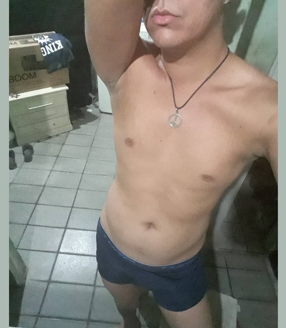 Wandericcolima's tweet photo. Depois de um dia de organização 🥵
Banho 
E cama https://t.co/LHNdXdGhWX