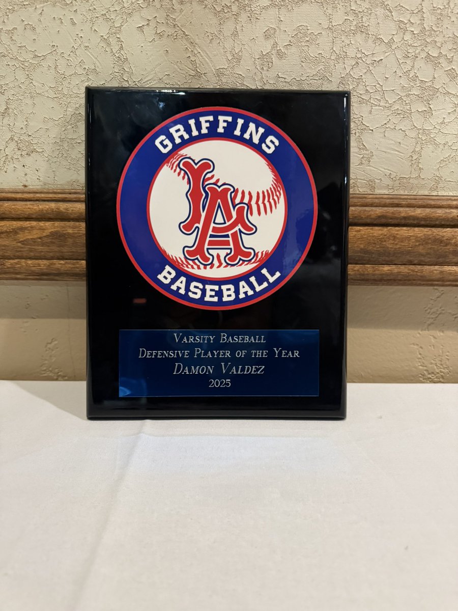 Blessed  to receive  2nd team all Sunset League and my teams defensive player of the year. Couldn’t have done it without my coaches and teamates! Playoffs 🔜
<a href="/SoCalBirds/">So Cal Birds (Baseball Training Academy)</a> <a href="/donbarbara31/">Don Barbara</a> <a href="/RepettiCameron/">Cameron Repetti</a>  <a href="/LosAlBaseball/">Los Alamitos HS Griffins Baseball</a>