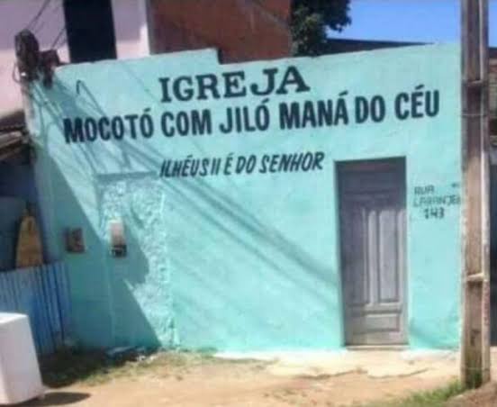 mombaque's tweet photo. Imagina a loucura de largar a beleza da Igreja Católica por isso aí, só pode ser castigo por desrespeito à mãe de Deus https://t.co/QzU0vAHonc