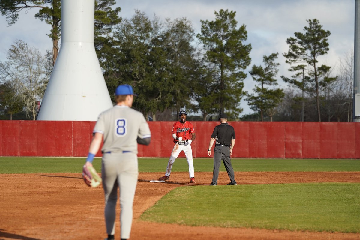 QreyLott's tweet photo. @NWFRaiders_BSB Thank You for all the  opportunity’s , Thank you for 2 great years! RaiderRaider 4L❤️ https://t.co/0bytWycRzN