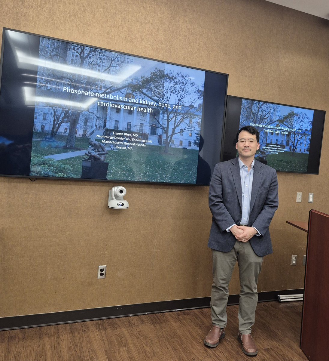 Shipra Agrawal (@shipsagr) on Twitter photo Highly educational talk on phosphate metabolism, kidney sensor, and bone health by Dr Rhee. Thank you for visiting <a href="/SBNephrology/">Stony Brook Nephrology & Hypertension Division</a> <a href="/sbudeptofmed/">Stony Brook Department of Medicine</a> <a href="/SKMallipattu/">Sandeep K. Mallipattu</a> <a href="/SianPiret/">Sian Piret 🏴</a> Highly educational talk on phosphate metabolism, kidney sensor, and bone health by Dr Rhee. Thank you for visiting <a href="/SBNephrology/">Stony Brook Nephrology & Hypertension Division</a> <a href="/sbudeptofmed/">Stony Brook Department of Medicine</a> <a href="/SKMallipattu/">Sandeep K. Mallipattu</a> <a href="/SianPiret/">Sian Piret 🏴</a>