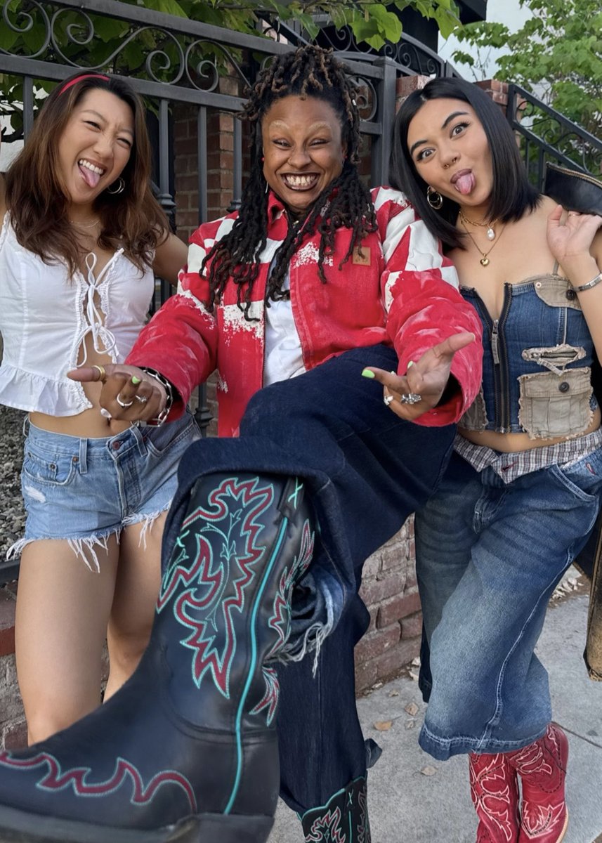 boots. beyoncé. let’s mf go #cowboycarter