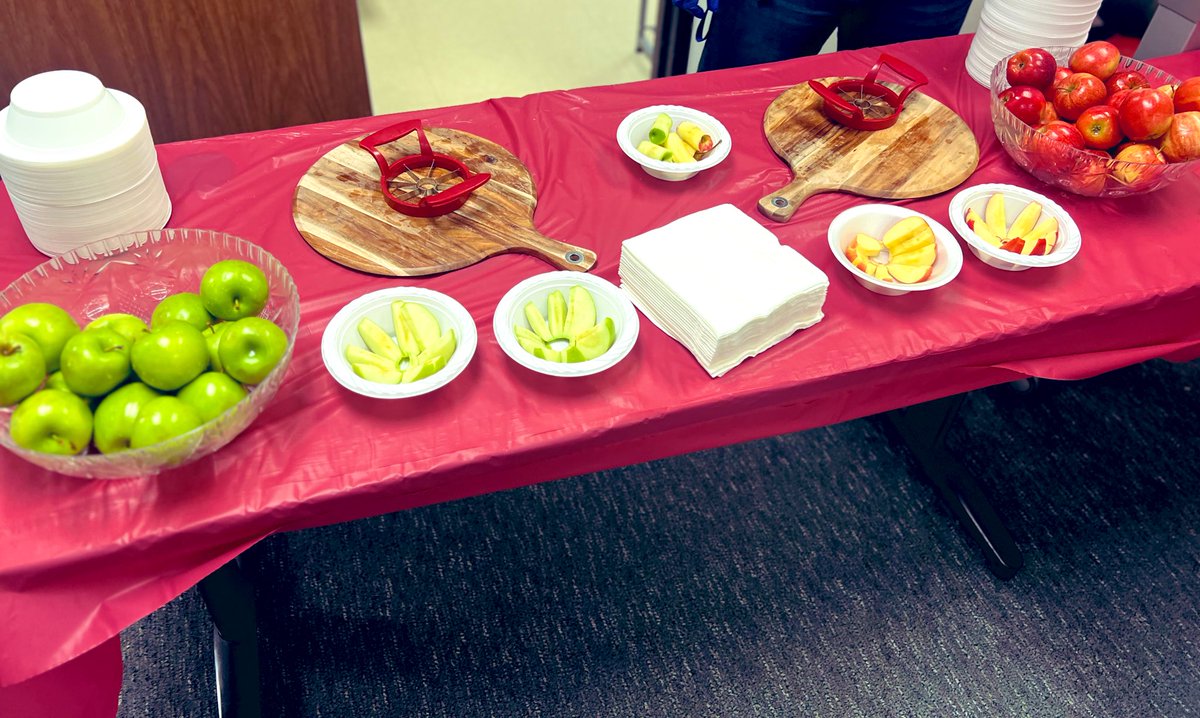Northbrook XCTF (@northbrookxctf) on Twitter photo #TeacherAppreciationWeek 🍎 “YOU ARE APPRECIATED TO THE CORE!" - APPLE BAR <a href="/northbrookhigh/">Northbrook High School</a> 🔥🔥 #TeacherAppreciationWeek 🍎 “YOU ARE APPRECIATED TO THE CORE!" - APPLE BAR <a href="/northbrookhigh/">Northbrook High School</a> 🔥🔥