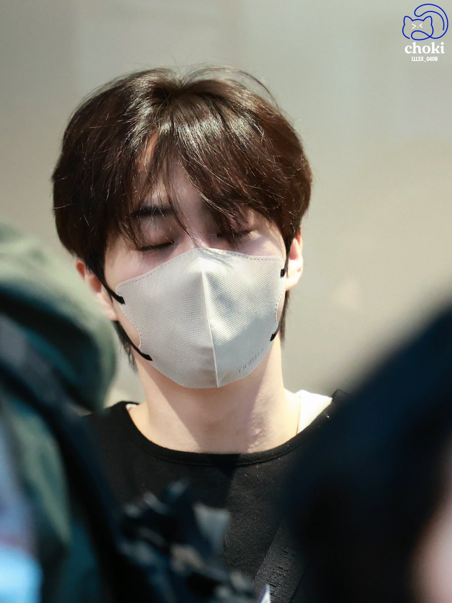 lllsx_0408's tweet photo. 250509 ICN 인천공항✈️  출발

InchenAirport to MNL

#김민석  #金珉锡 #KIMMINSEOK 
#시우민 #XIUMIN #シウミン #秀珉 
#weareoneEXO #엑소 #EXO 
@XIUMIN_INB100 @weareoneEXO https://t.co/Si09EGhukh