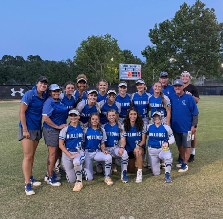 It’s more than a game, it’s a family! This game is full of ups and downs and lessons learned. Thankful for all these coaches and teammates that welcomed me and made me part of the sisiterhood! 💙🖤