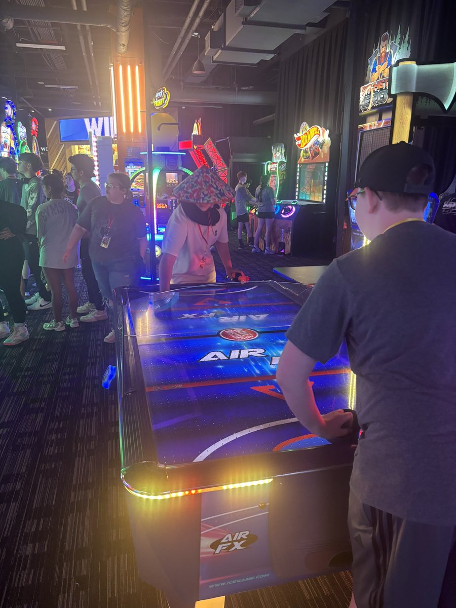 Mr. Verrona (@verronatms) on Twitter photo 