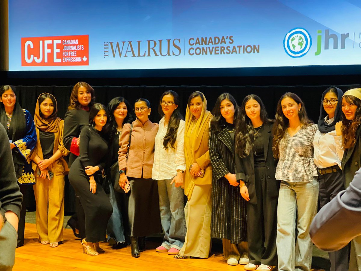 SelselaNaseri's tweet image. Marked #WorldPressFreedomDay at @UofT with Afghan journalists, hosted by @free_speech_centre.
@ZahraNader of @zanTimes shared powerful insights on threats to women journalists in Afghanistan.
Voices across the globe called for urgent action.
 #Afghanistan #CUFE #WomenJournalists