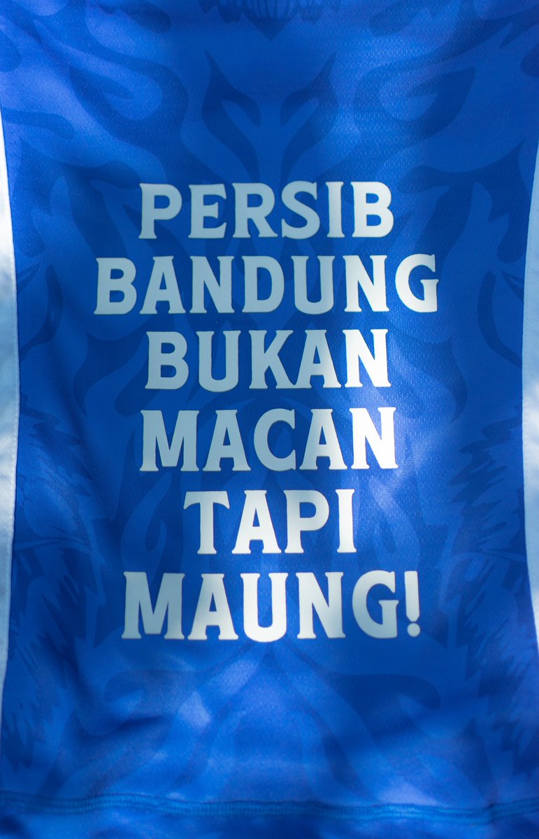 FOOTBACK • PRO tweet media