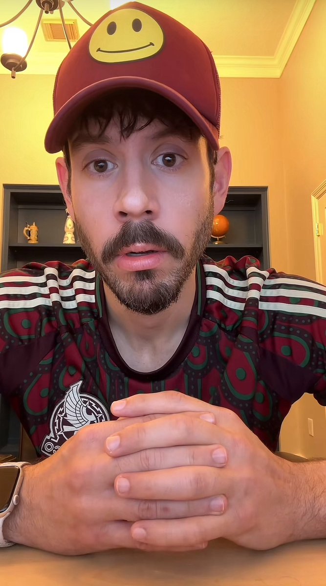 LeRee105's tweet photo. @clownyow @lilbaybebona This was my genuine face reading this shit. Some degenerates just need to be neutered. https://t.co/B8WqniSxfa