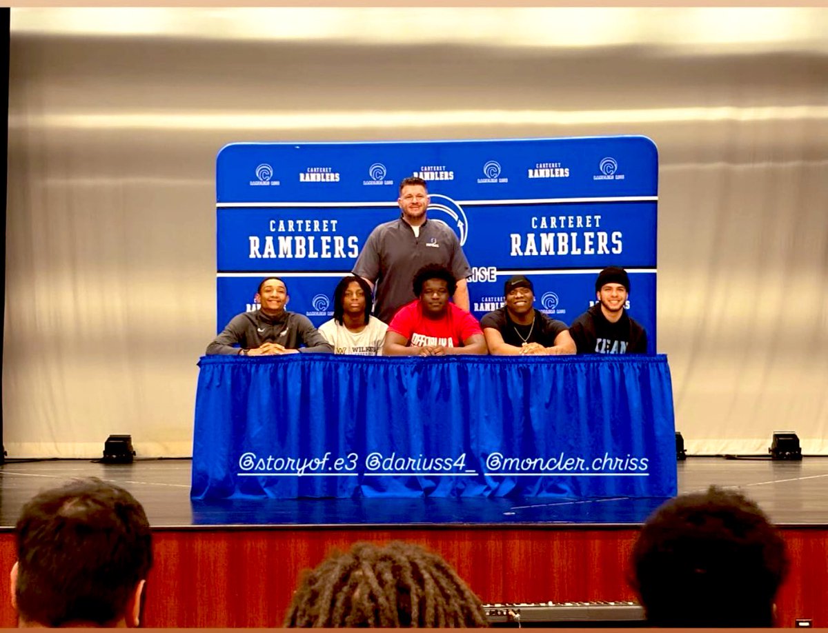 CarteretHFC's tweet photo. Congratulations to these 6 Ramblers on committing to play college football. We are proud of you. 

1. Eric Thompson-Nassau JUCO
2. Yohance Wray-Wilkes
3. Akeem Jubrilla-Montclair St.
4. Chris Prosser-Nassau JUCO
5. Darius Armstrong-Kean
6. JaKir Thomas-East Stroudsberg

20 Ramblers have committed to play college football in the last 4 years 💪🏾#carteretramblersfootball
#carteret 
#CollegeFootball