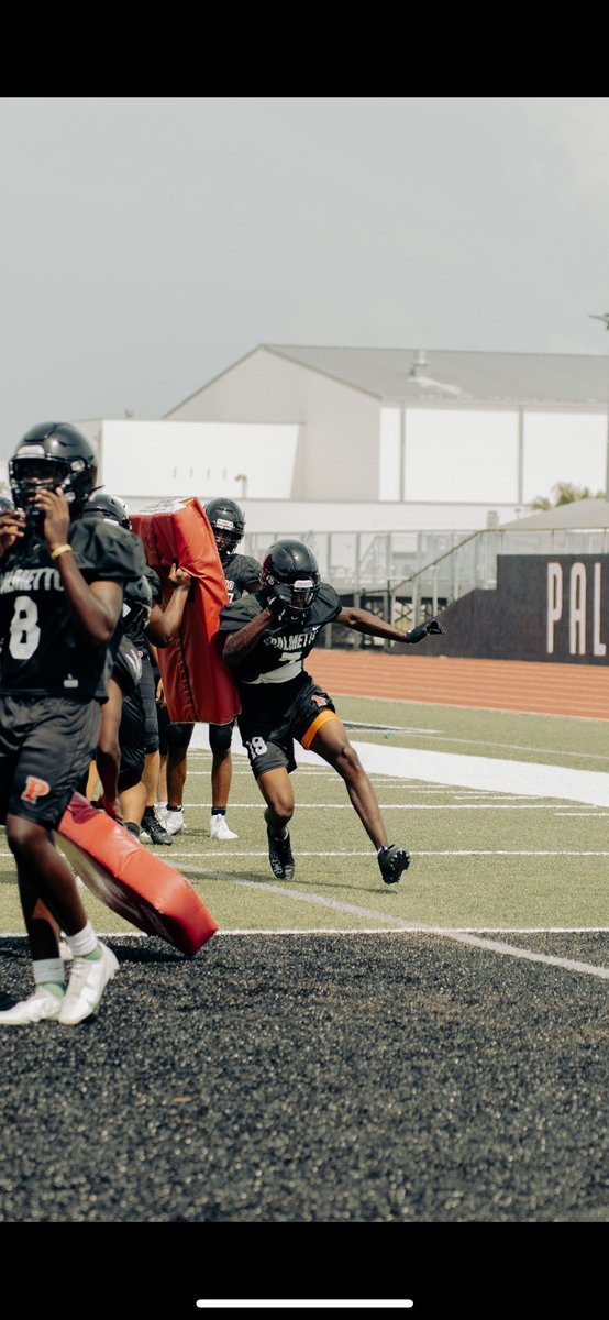 ZionRoberson8's tweet image. Come get a 6’3 185 db/nickel that’s ready to work‼️‼️@PalmettoFBall @Coach_KThoma