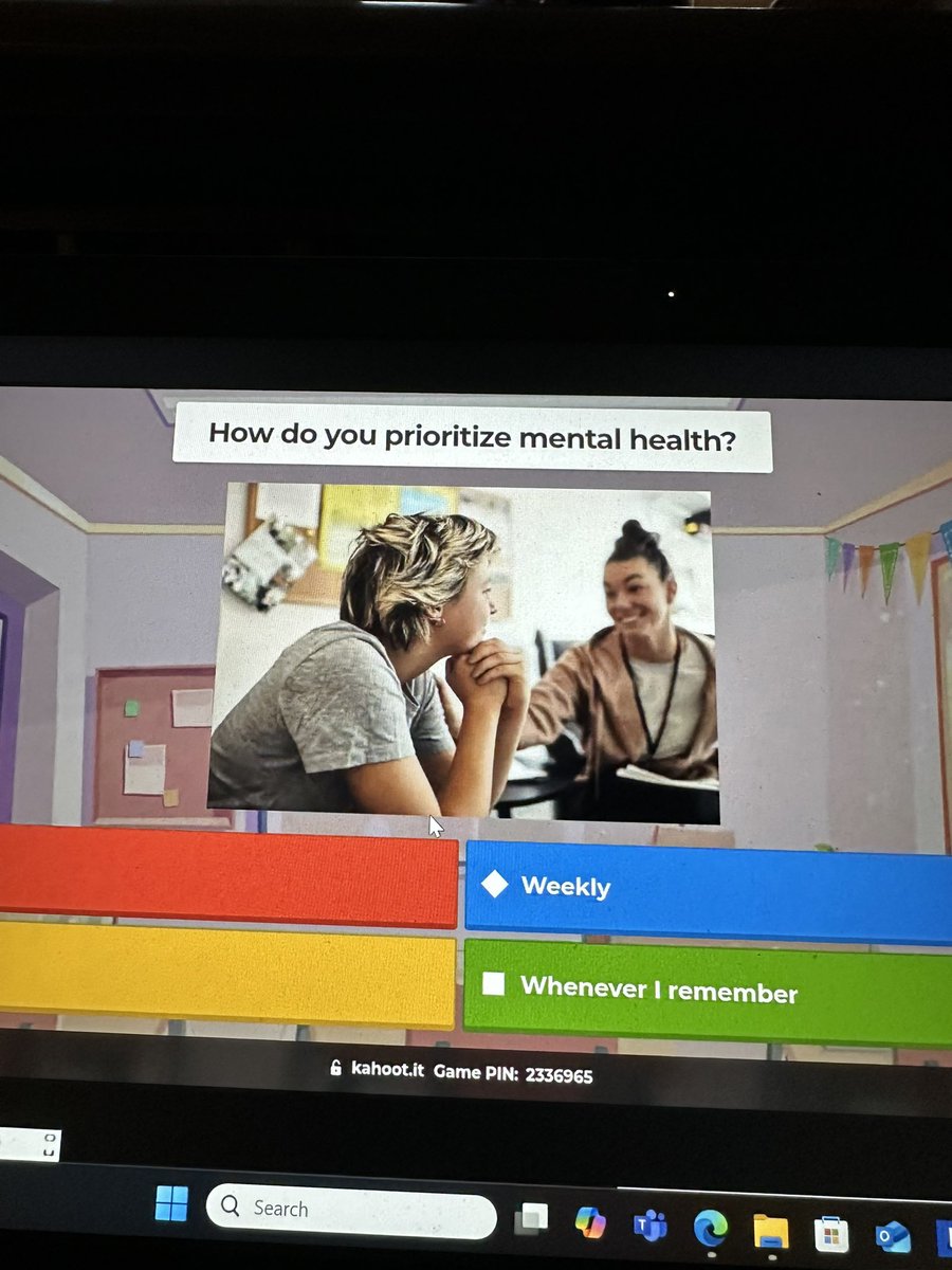 RidgeInteracts's tweet image. #MentalHealthAwareness is beyond a month of awareness @Southridge_SHS - our final monthly virtual chat tonight explored #Resiliency & how your narrative helps you find your resilient moment or moments - grateful to our community partners & of course our students!