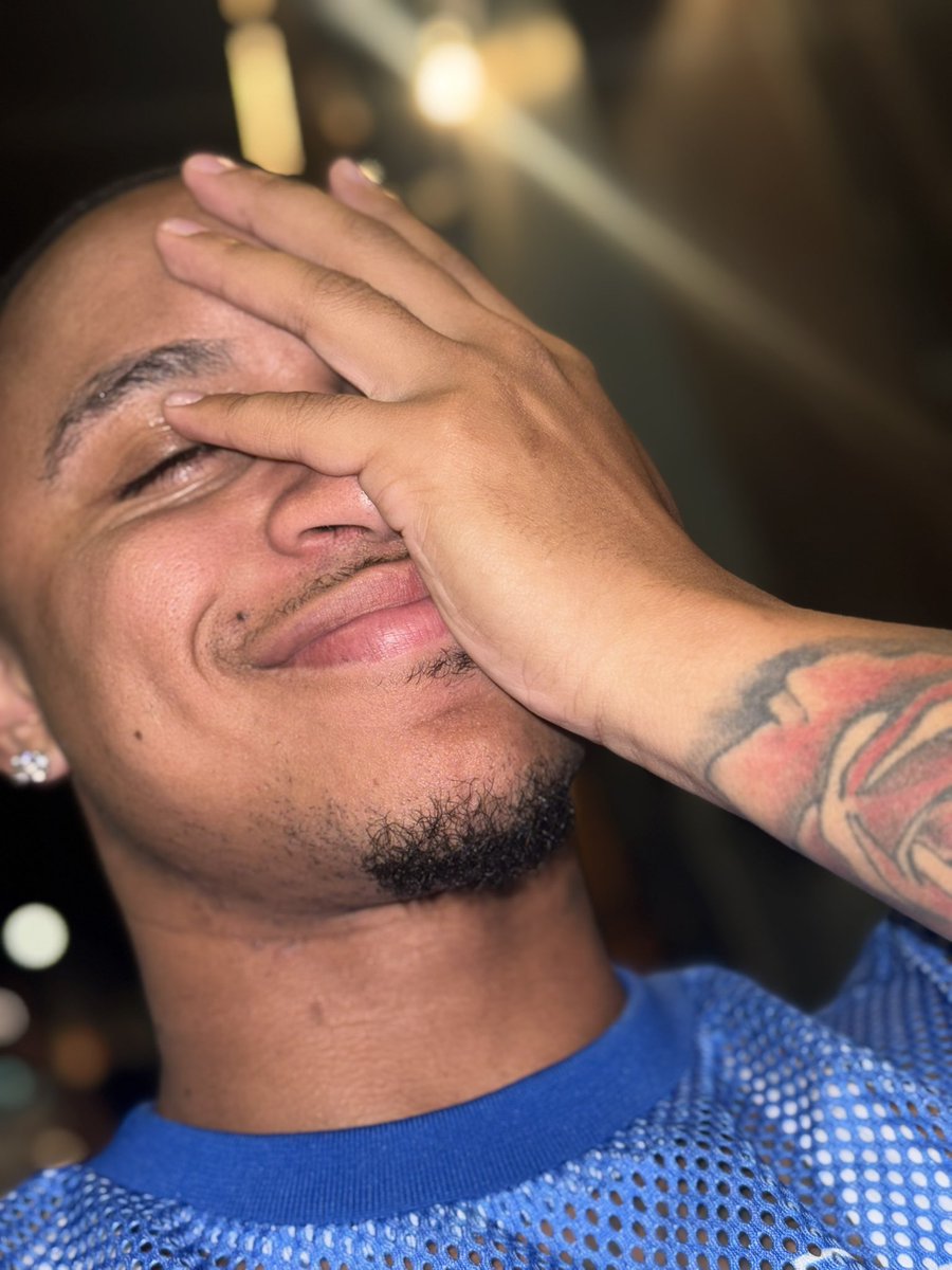 thatsbraxton_'s tweet photo. My face when the shots start to hit https://t.co/1hcKmce7Dy