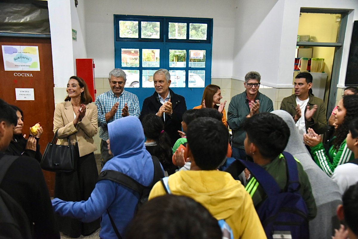 Junto a <a href="/julio_alak/">Julio Alak</a> recorrimos las obras que se están realizando en las instalaciones de la Escuela Primaria N46 en 📍Abasto. 

Un paso importante para mejorar la educación de  nuestra comunidad.