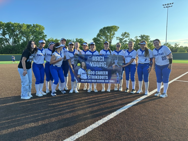 Congratulations to HHS pitcher Kaci Young on accomplishing 400 career strikeouts this evening! What a tremendous accomplishment and testament to your hard work! #DragonProud