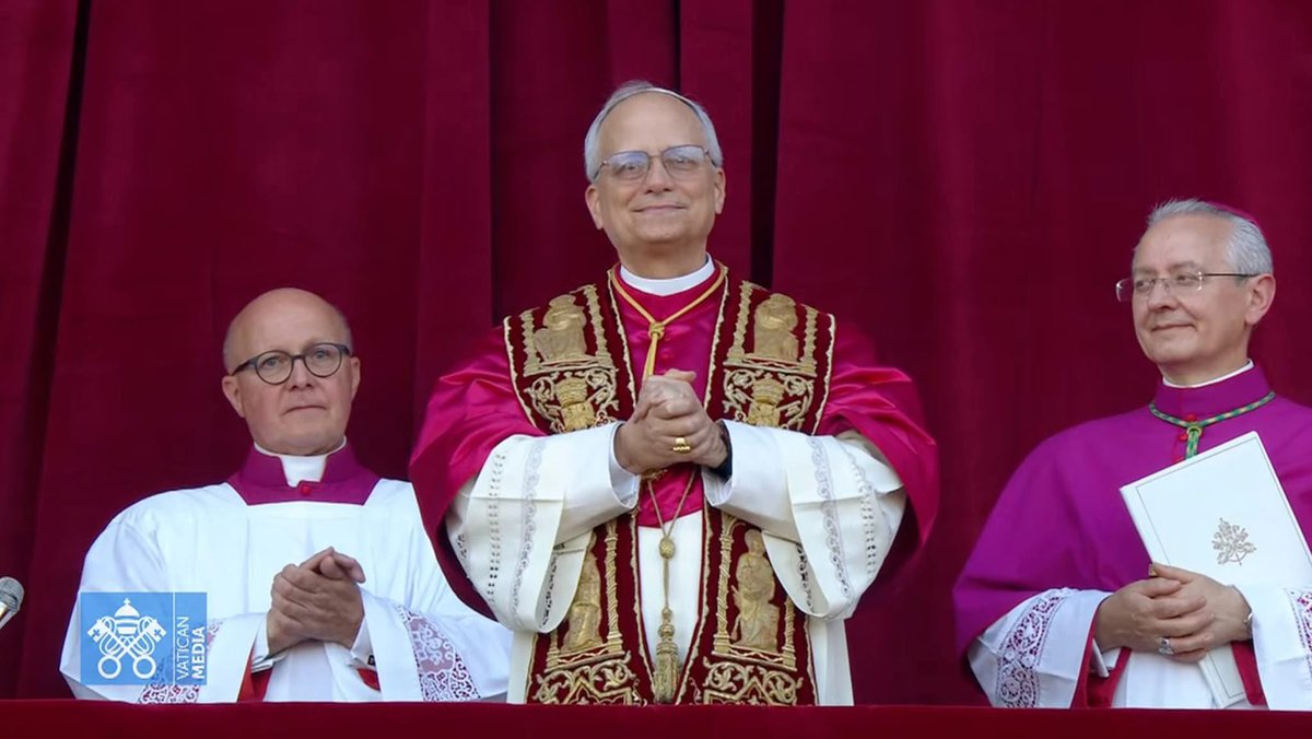 BelmontAbbeyUK's tweet image. Habemus Papam! Please pray for Pope Leo XIV as he begins his pontificate.