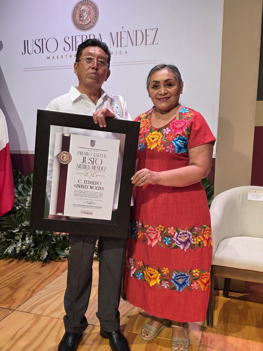 MartinaKantun's tweet image. El “Premio Campeche” y el Premio Justo “Sierra Méndez, Maestro de América” son las más altas distinciones que otorga el pueblo y los tres poderes de Gobierno a las campechanas y campechanos destacados en valores y acciones que contribuyan al engrandecimiento de Campeche.
