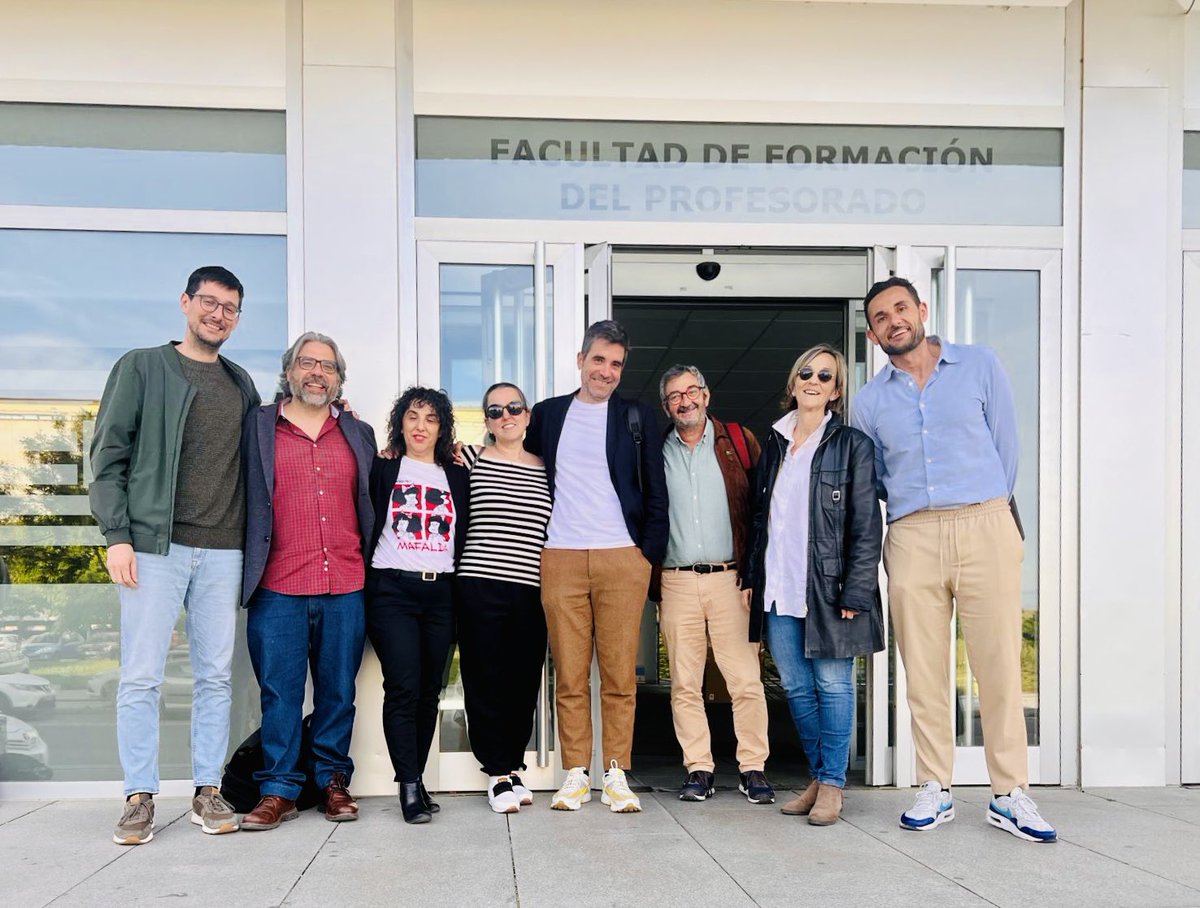 Reunion de trabajo de una parte del equipo.