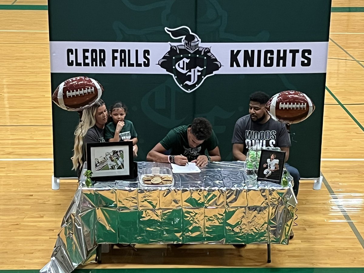 Nathanial cox (@nathanial_cox17) on Twitter photo Ready for a new chapter of life at <a href="/wwuowlsFB/">William Woods Football</a>
Thank you everyone that has been with me throughout all these years and helped me grow!!!
<a href="/CoachCamp_/">Sam Camp</a>
<a href="/CoachVillas3nor/">Ernesto Villasenor</a>
<a href="/CoachWilder25/">Marcus Wilder</a>
<a href="/ClearFallsFB/">Clear Falls Football</a>
<a href="/recruit_FALLSFB/">Clear Falls FB Recruiting</a>
<a href="/C_Wade09/">Charles (Chuck) Wade Jr.</a> Ready for a new chapter of life at <a href="/wwuowlsFB/">William Woods Football</a>
Thank you everyone that has been with me throughout all these years and helped me grow!!!
<a href="/CoachCamp_/">Sam Camp</a>
<a href="/CoachVillas3nor/">Ernesto Villasenor</a>
<a href="/CoachWilder25/">Marcus Wilder</a>
<a href="/ClearFallsFB/">Clear Falls Football</a>
<a href="/recruit_FALLSFB/">Clear Falls FB Recruiting</a>
<a href="/C_Wade09/">Charles (Chuck) Wade Jr.</a>