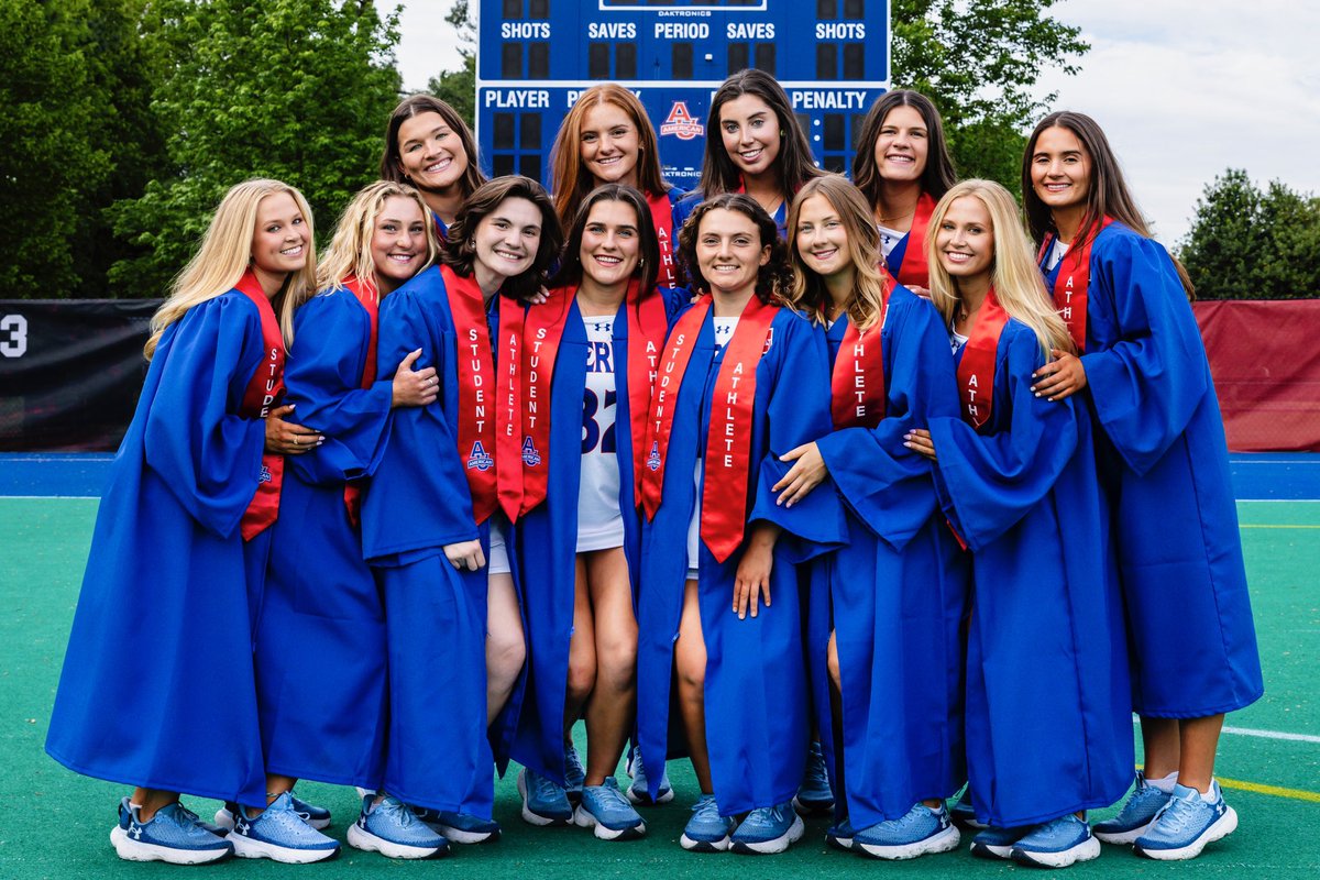 𝑶𝒉, 𝒕𝒉𝒆 𝒑𝒍𝒂𝒄𝒆𝒔 𝒚𝒐𝒖’𝒍𝒍 𝒈𝒐… 

It’s graduation week and we are so proud of our soon-to-be grads! Congratulations to this group👏🎓