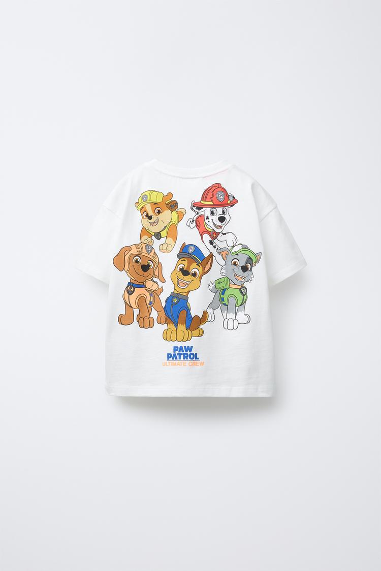 hola <a href="/ZARA/">ZARA</a> me gustaría saber por qué en ninguna camiseta de la patrulla canina conjunta aparece skye, de verdad que a mi hijo no se le caerá el pito si lleva algún personaje femenino en la camiseta