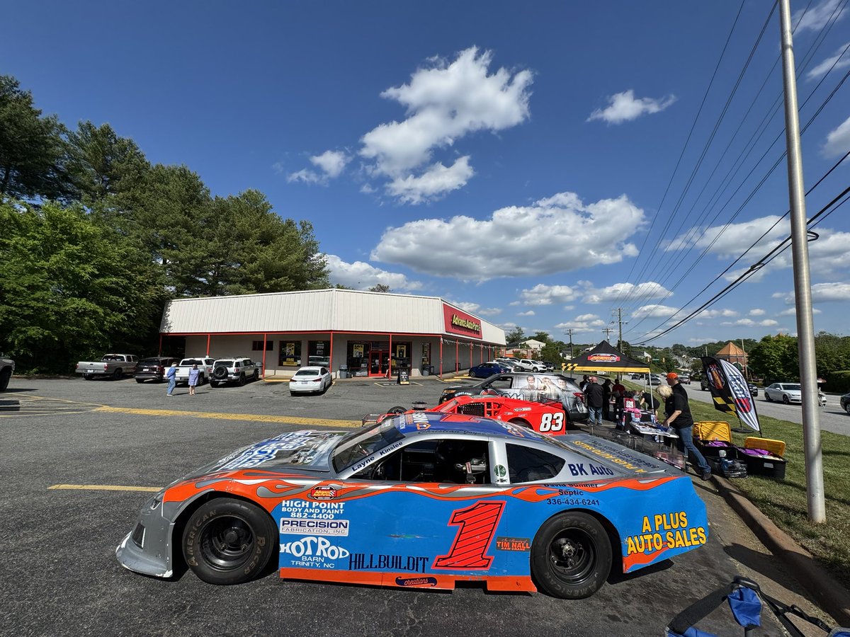JamesVPike's tweet photo. Weβre rolling on #AAPNight at the Country Club @AdvanceAuto in Winston-Salem! Come visit from 4-6, then see the @NASCARRegional action at @BGSRacing this Saturday night. If youβre not in the area stream the action on @FloRacing! Iβll be in the booth alongside @MatthewDillner. https://t.co/B5Nse9uMFH