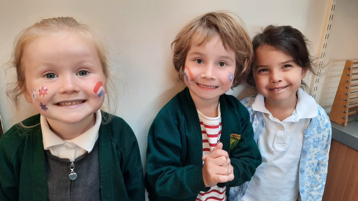 cheamparkfarm's tweet photo. Our nursery children enjoyed celebrating VE today by dressing with red, white &amp; blue. @LEOacademies https://t.co/ES8fWJY17P