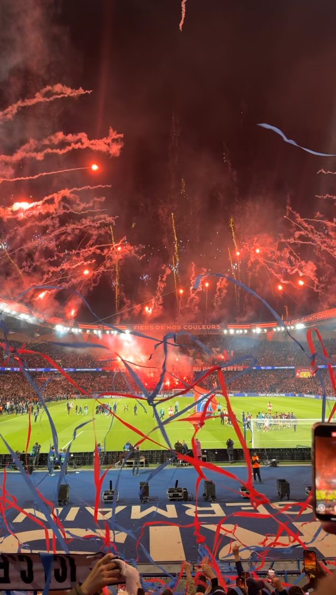 Paris Est Magique 💫

🟥🟦

📸 <a href="/JakeThom95/">Jake T 🪄</a>