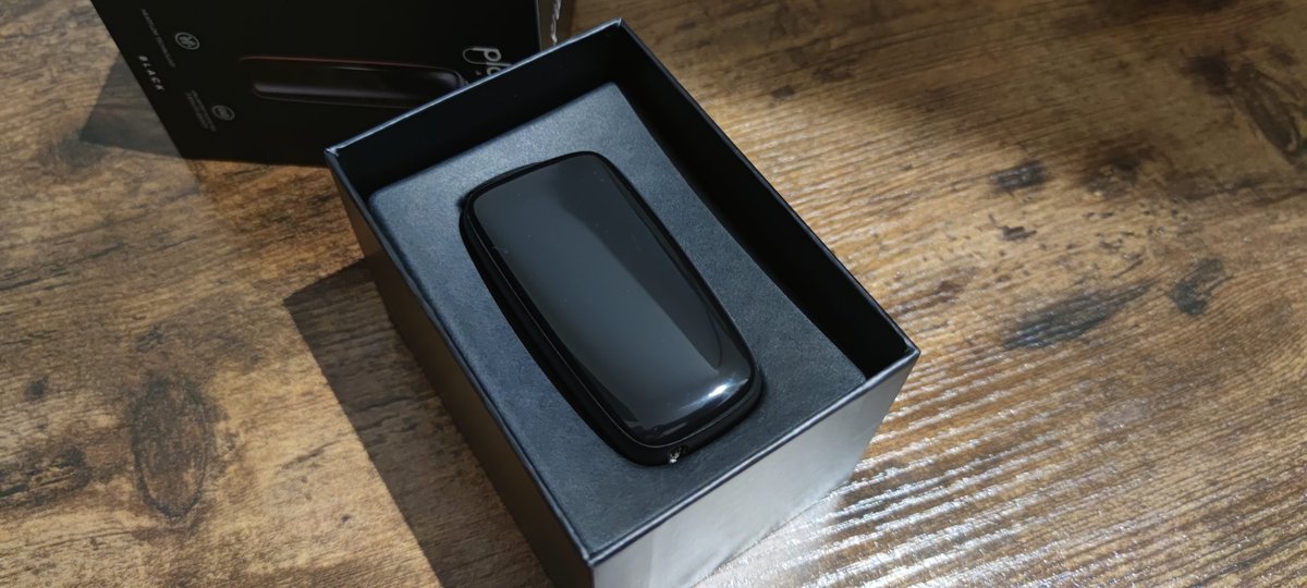 luisglezal's tweet photo. He probado el nuevo Ploom Advanced para tabaco calentado. 

Funciona muy bien y dura bastante la batería. 

Lo mejor: no tiene olores raros como otras marcas. Y es un buen equilibrio tamaño-batería. 

#PloomXAdvanced #RegaladoPorPloom https://t.co/ZxdqxKEszZ