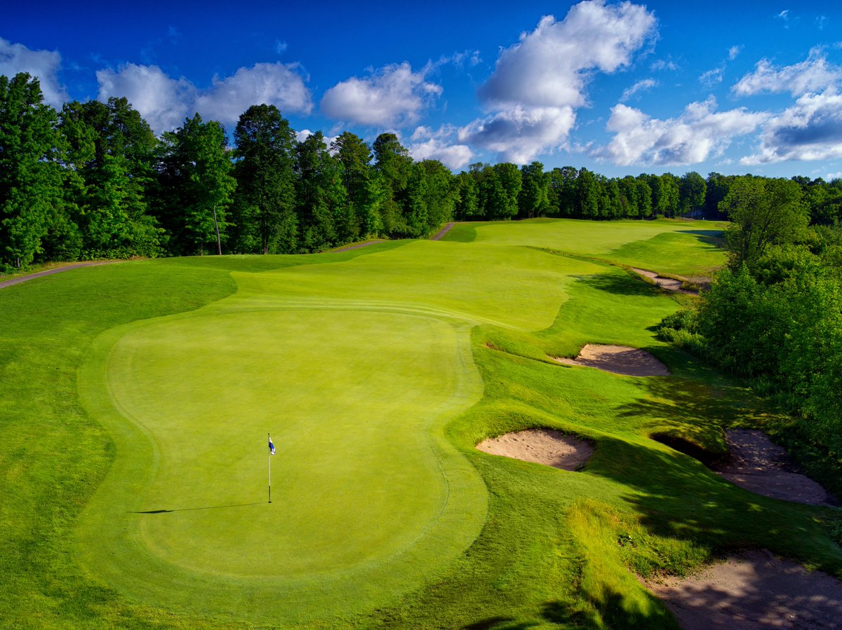 Play all five championship courses at Treetops Resort and enjoy five nights of lodging at the Inn, plus a delicious breakfast each morning. This Perfect Week Stay and Play package is a great way to make your visit unforgettable!

Find the package here: bit.ly/3EzF9NO