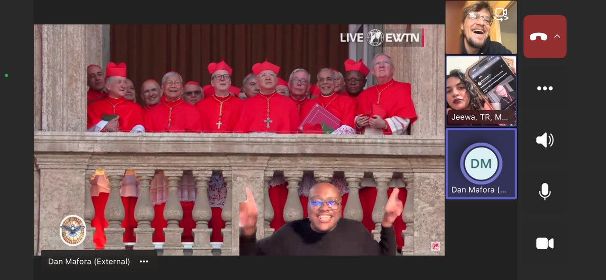 JohanLorenzen's tweet image. Will never forget finding out about the new pope’s appointment while doing 
@JustUsUnderTree
 prep with my besties ❤️