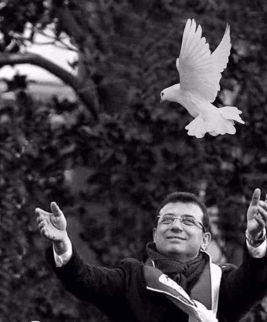 GÖNLÜ GÜZEL İNSAN, ADAM GİBİ ADAM. Çok özledik seni. Asla unutmadık unutmayacağız seni ❤️
#İmamoğluHerYerde 
İmamoğlu hep bizimle...