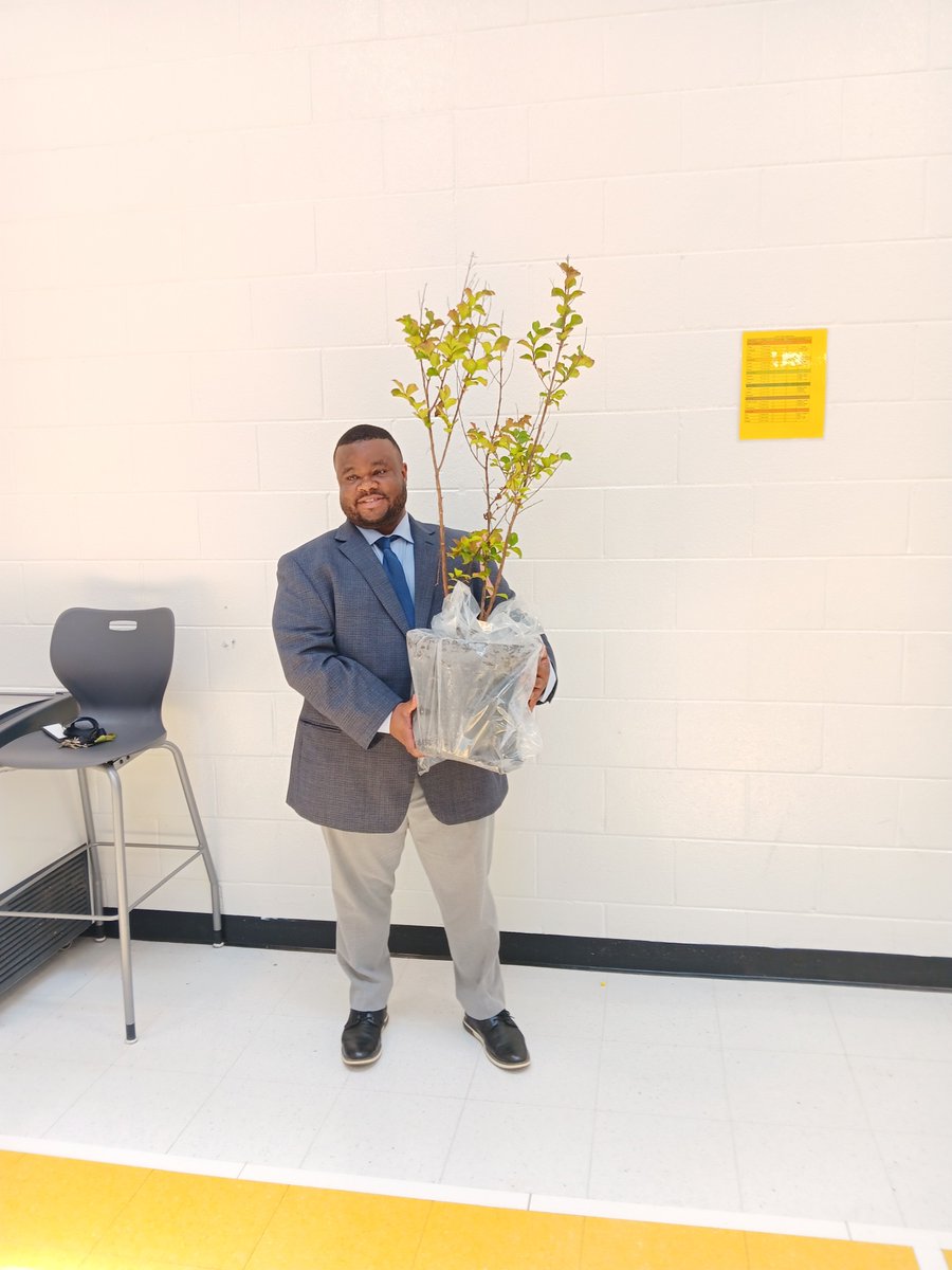 Willie Holmes tweet media