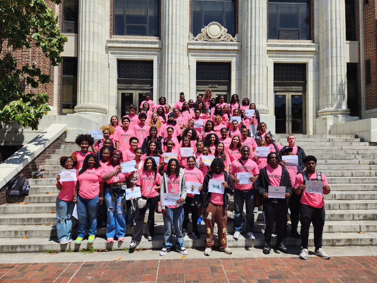 NPSchools_VA's tweet photo. Ty, @AccessCollegeFd, for making the recent #CollegeCommitmentDay possible for our scholars!

Congrats to @MauryHigh's Ayla P., who was the 6th Commodore in a row to win a scholarship @ the event. Ayla received $2K to help w/tuition this fall @ the Univ. of Mary Washington! https://t.co/IWbWXHLqzC