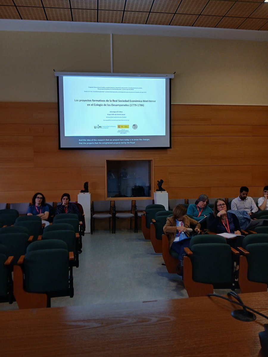 Daniel Muñoz Navarro (@dmunoz60857) on Twitter photo Un placer participar en el Congreso Familias y Cambio Histórico
<a href="/SEHISP_UCLM/">SEHISP_UCLM</a>, discutiendo sobre juventud desamparada y estrategias de supervivencia en la España del siglo XVIII, junto a Herma Boluda, Celine Mutos, Jesús Agua, Martín Iturralde y Maite Agüero Un placer participar en el Congreso Familias y Cambio Histórico
<a href="/SEHISP_UCLM/">SEHISP_UCLM</a>, discutiendo sobre juventud desamparada y estrategias de supervivencia en la España del siglo XVIII, junto a Herma Boluda, Celine Mutos, Jesús Agua, Martín Iturralde y Maite Agüero