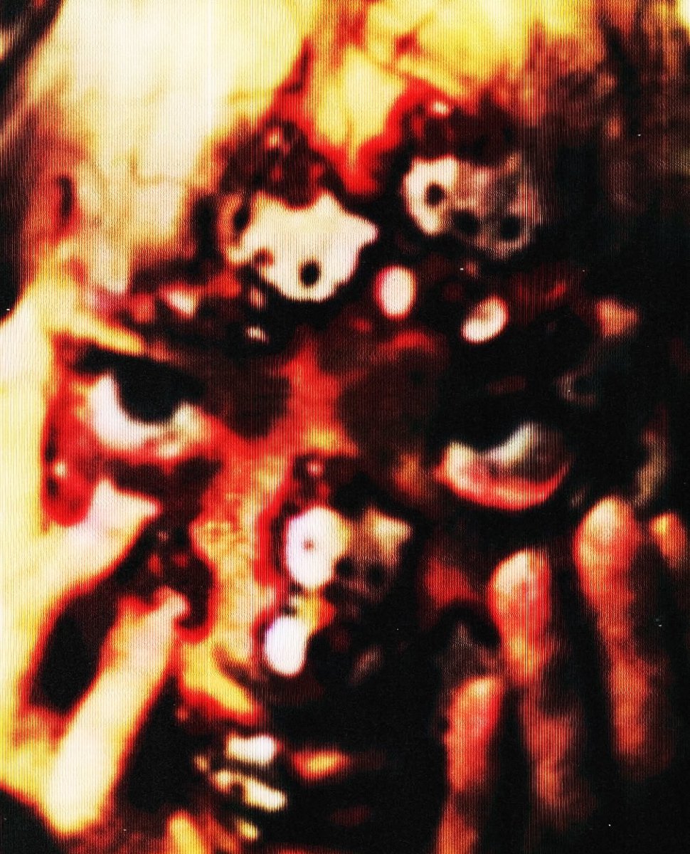 Luicidas's tweet image. show me your red graphic designs