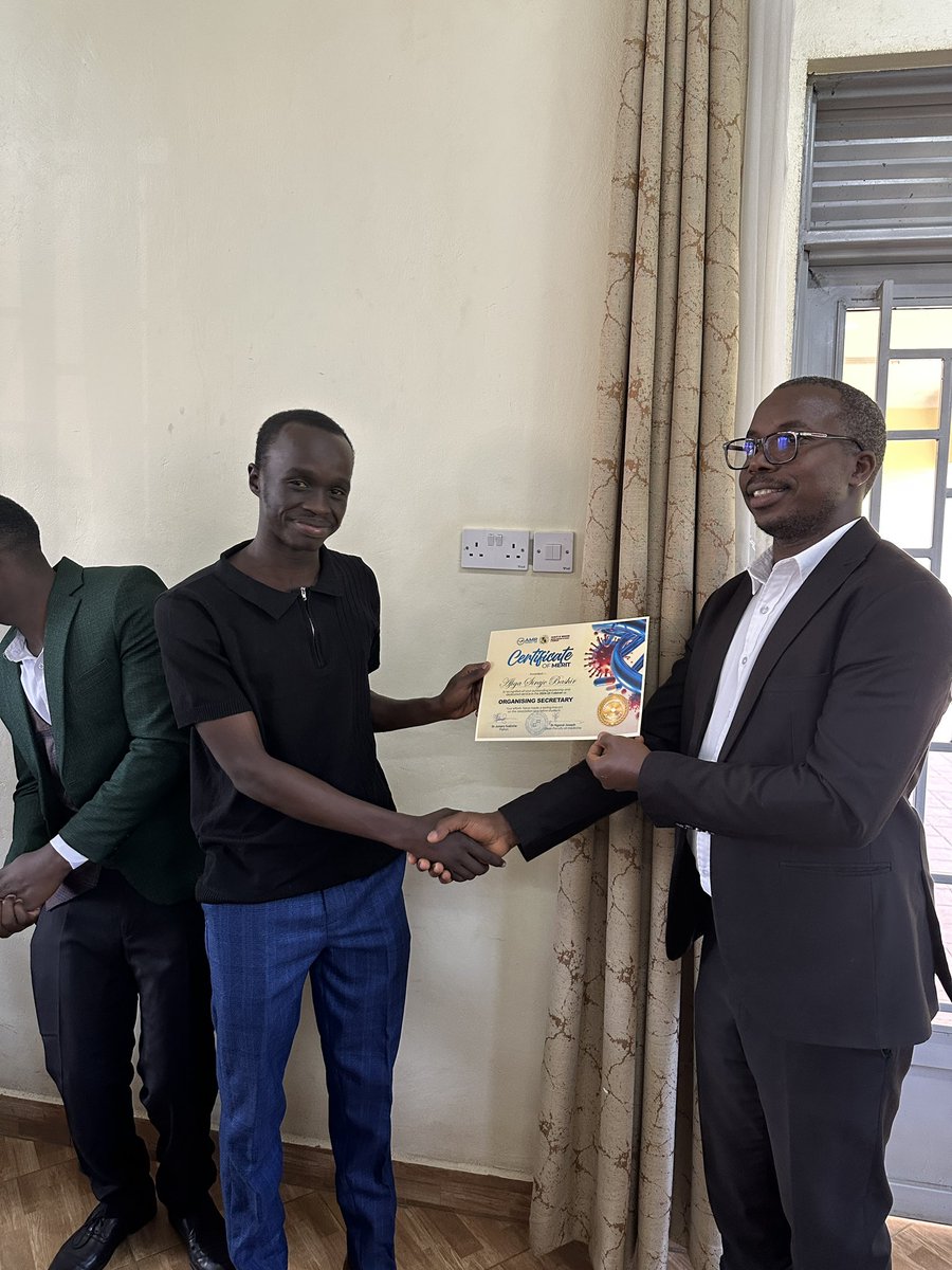 AMR Stewardship club MUST tweet media