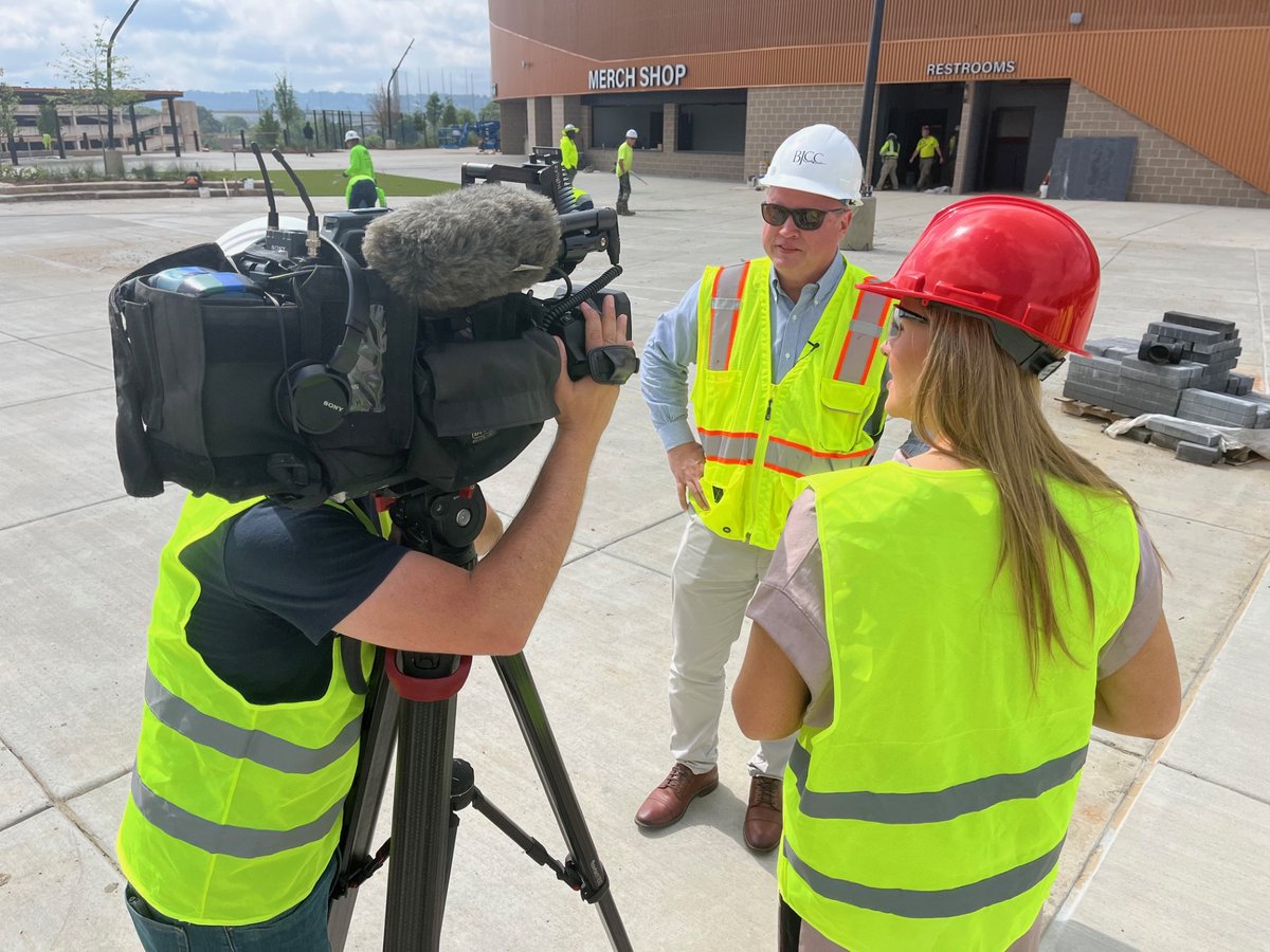 grajohnson_news's tweet image. Got a sneak peek inside the new Coca-Cola Amphitheatre before its scheduled opening in June — big things are coming to Birmingham this summer!
abc3340.com/news/local/coc…