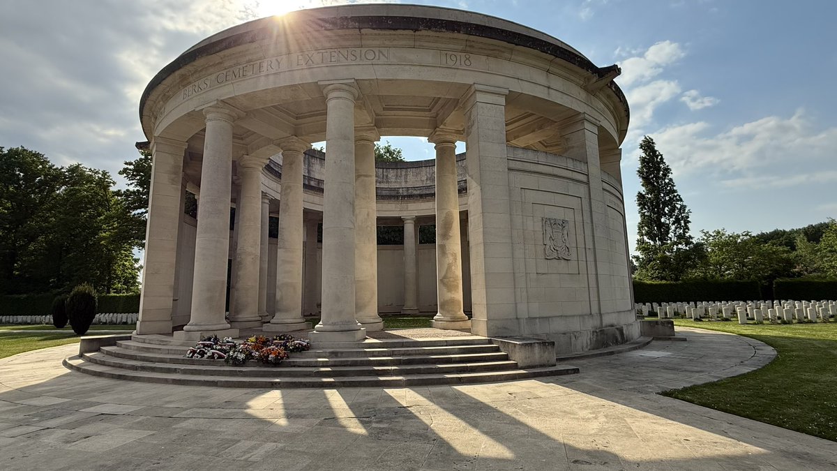 andrew thornton tweet media