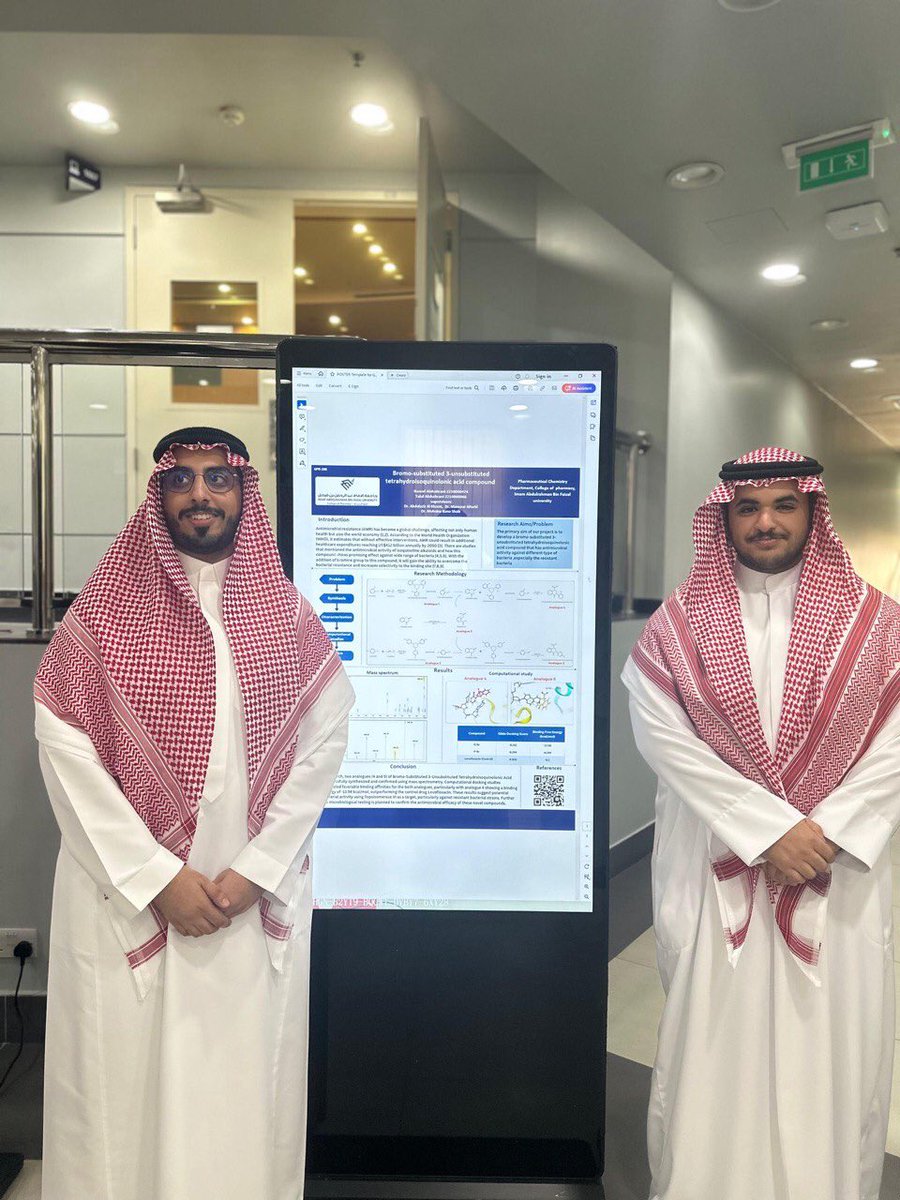 مقتطفات من المعرض البحثي 📸