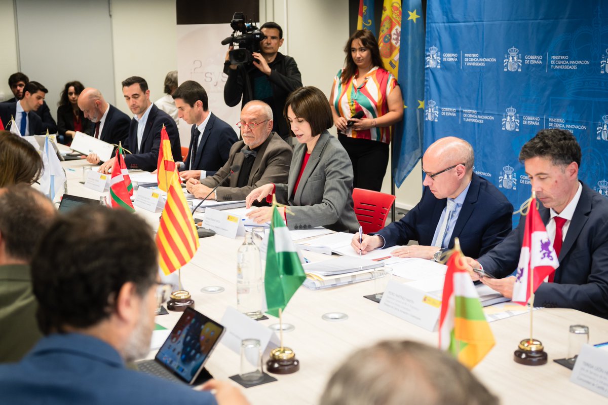 Apostamos y defendemos más que nunca la ciencia, la innovación y la calidad de nuestro sistema universitario. Somos un país que crece y progresa gracias a ellas, una labor colectiva que desarrollamos en todos los territorios.

Hoy en Paterna, zona afectada por la DANA, subrayamos